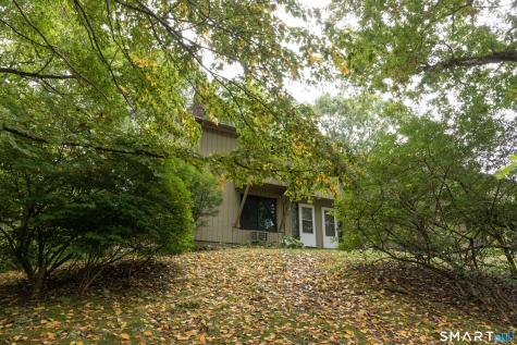 50 Quidnet Court Guilford CT 06437