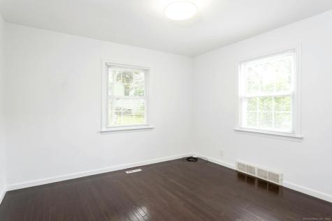 124 Minturn Place Bridgeport CT 06606