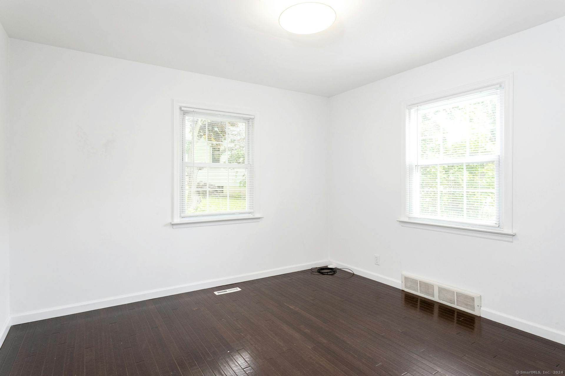 124 Minturn Place Bridgeport CT 06606