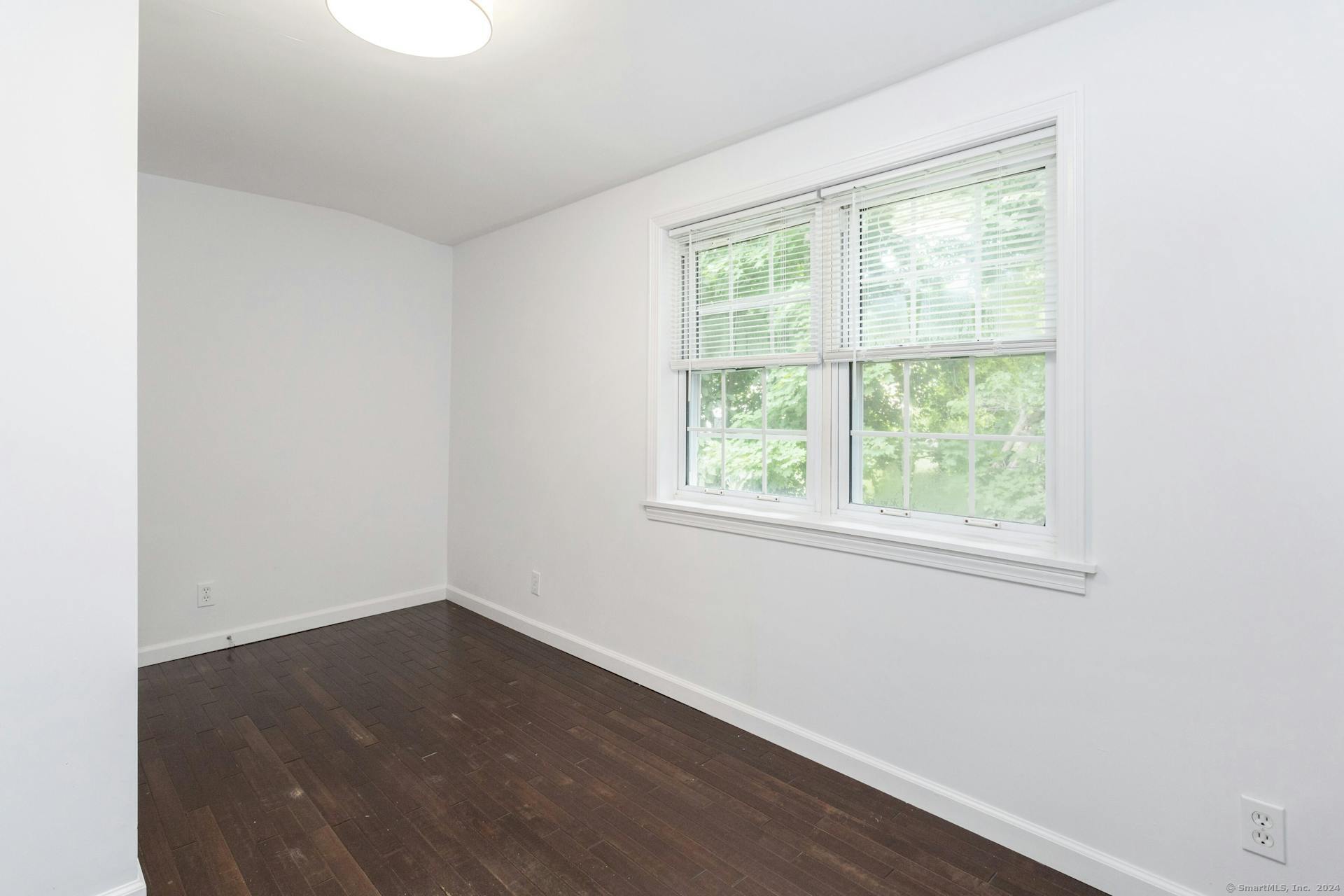 124 Minturn Place Bridgeport CT 06606