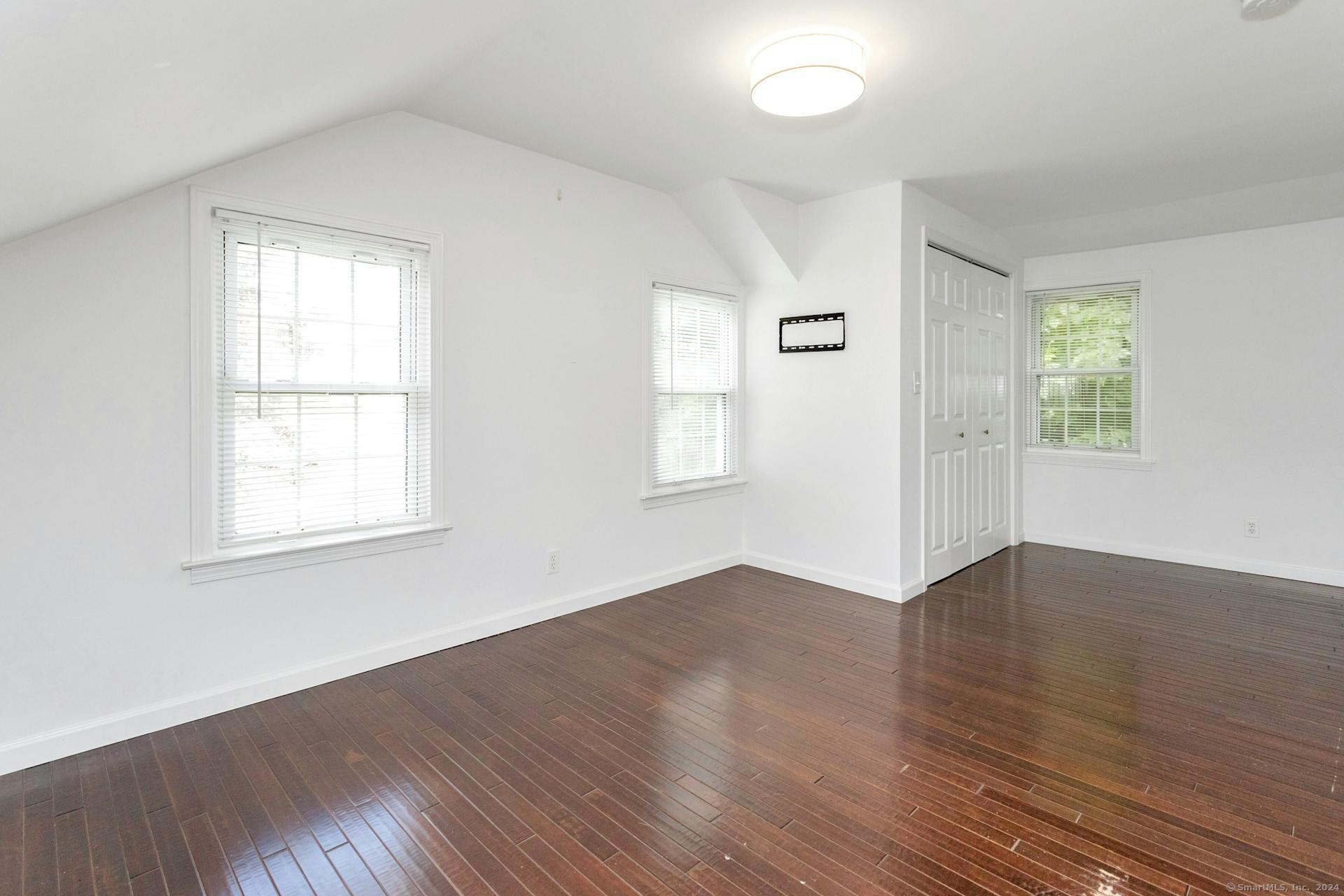 124 Minturn Place Bridgeport CT 06606