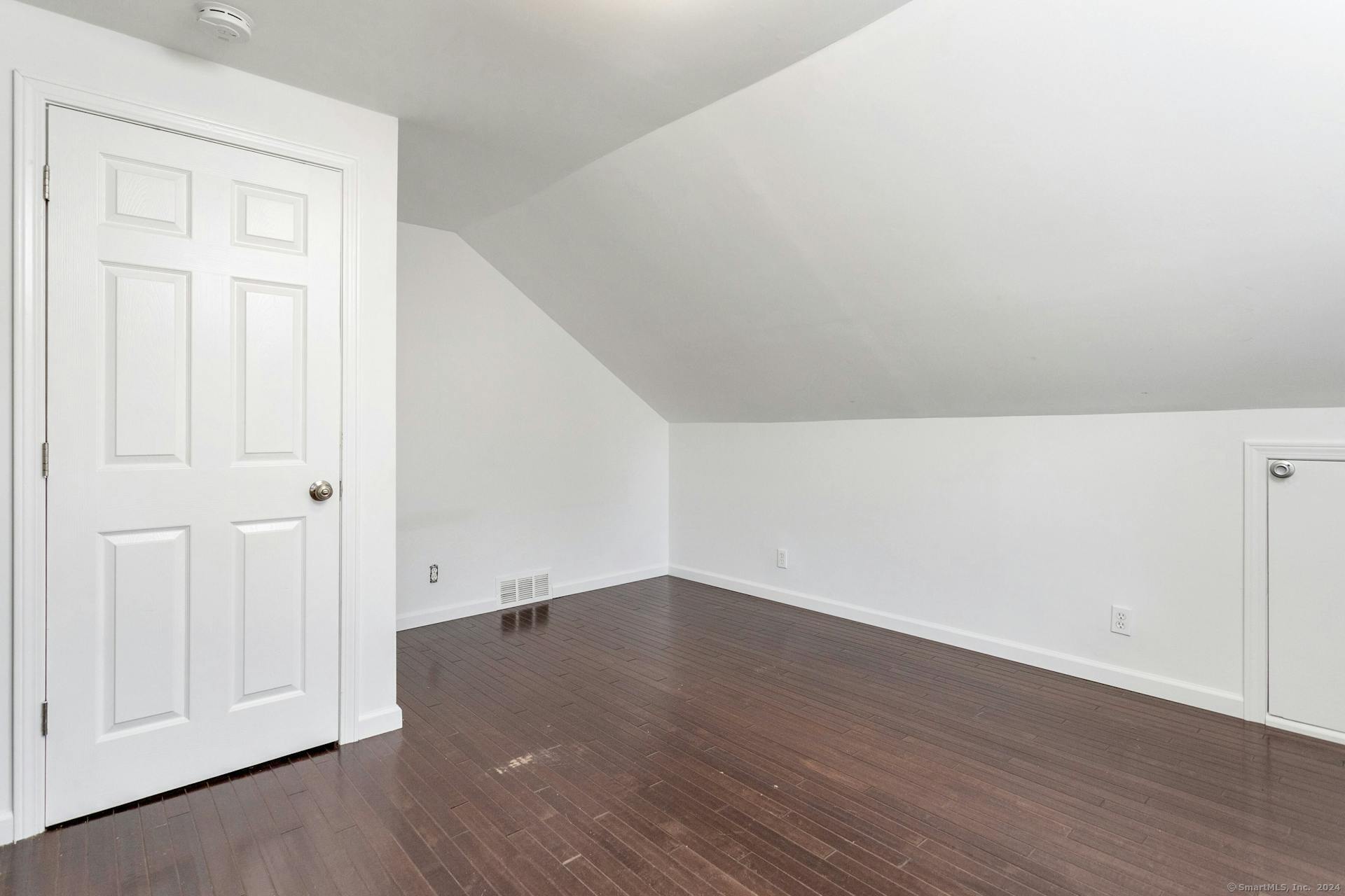 124 Minturn Place Bridgeport CT 06606