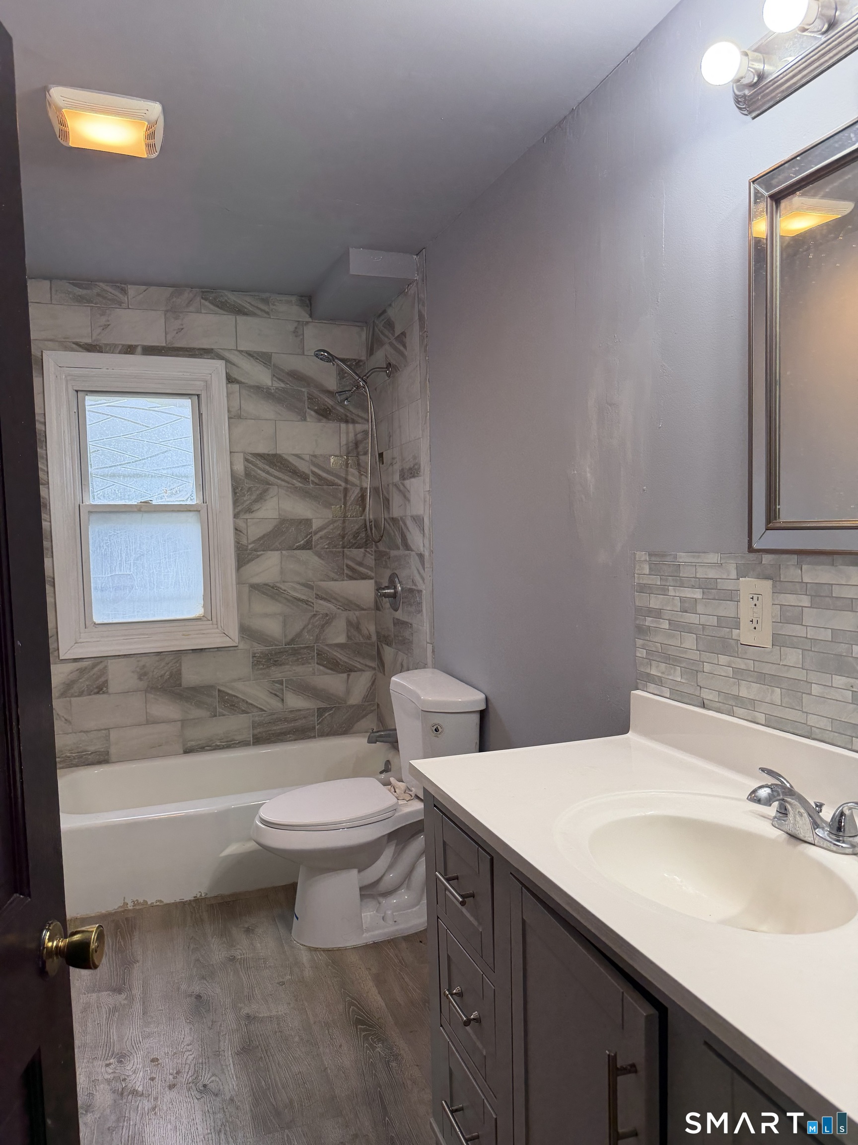 16 Saint Lawrence Street Manchester CT 06040