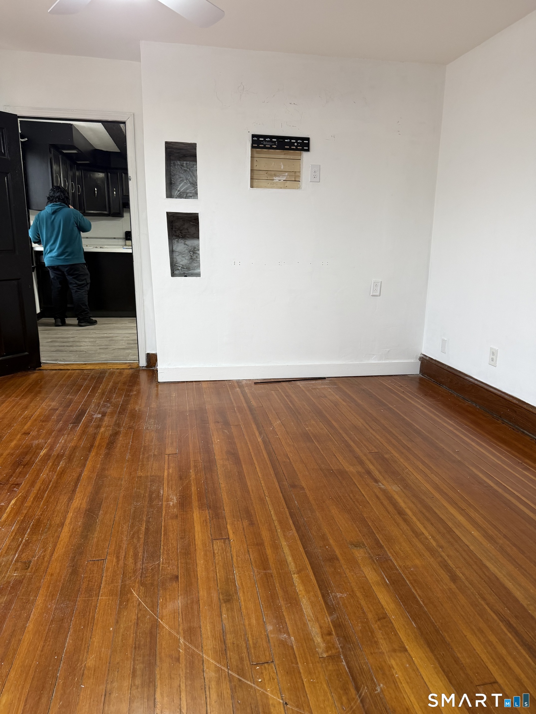 16 Saint Lawrence Street Manchester CT 06040
