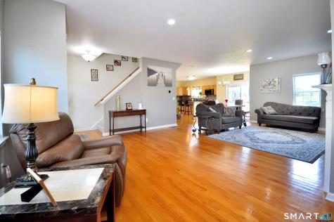 81 Windermere Village R Road Ellington CT 06029