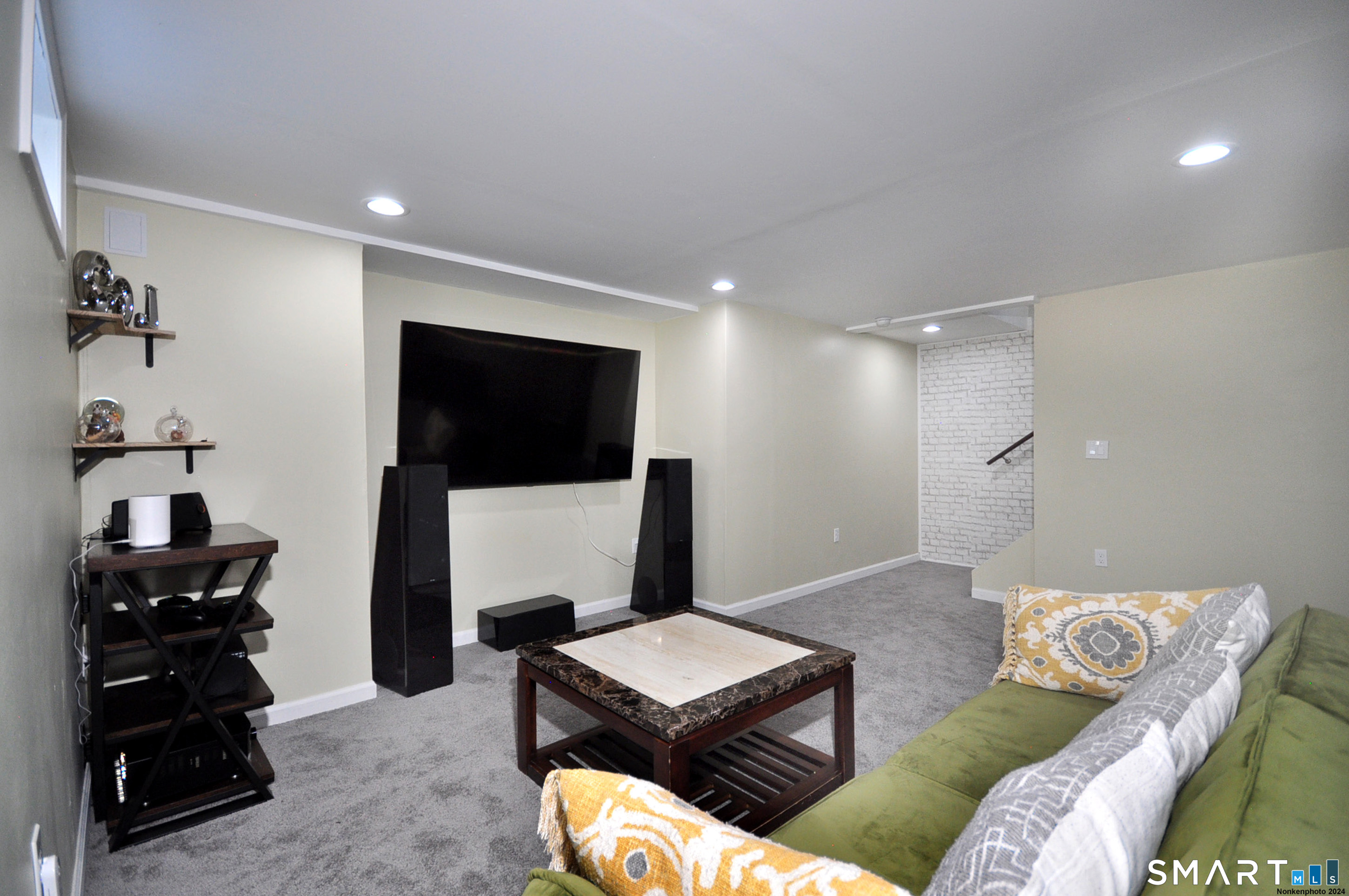81 Windermere Village R Road Ellington CT 06029