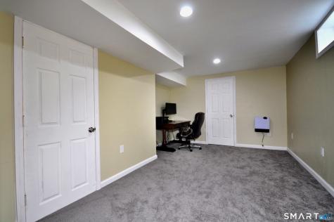 81 Windermere Village R Road Ellington CT 06029