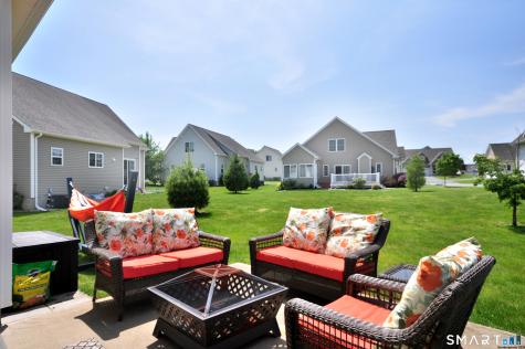 81 Windermere Village R Road Ellington CT 06029