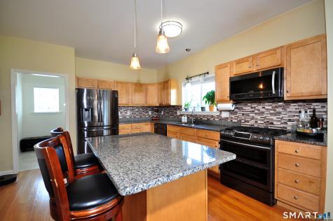 81 Windermere Village R Road Ellington CT 06029