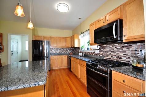 81 Windermere Village R Road Ellington CT 06029