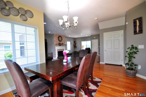 81 Windermere Village R Road Ellington CT 06029