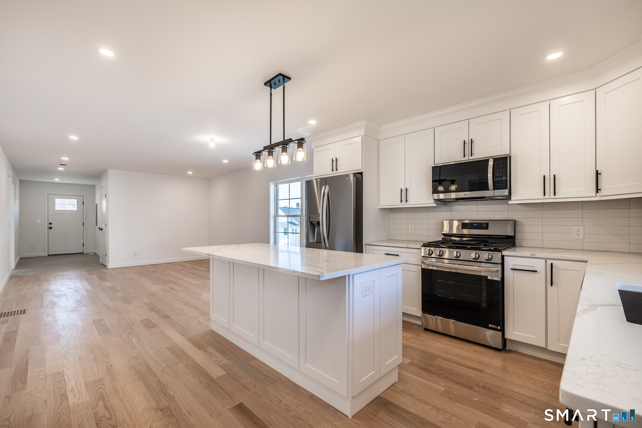 330 Pleasantview Avenue Bridgeport CT 06606