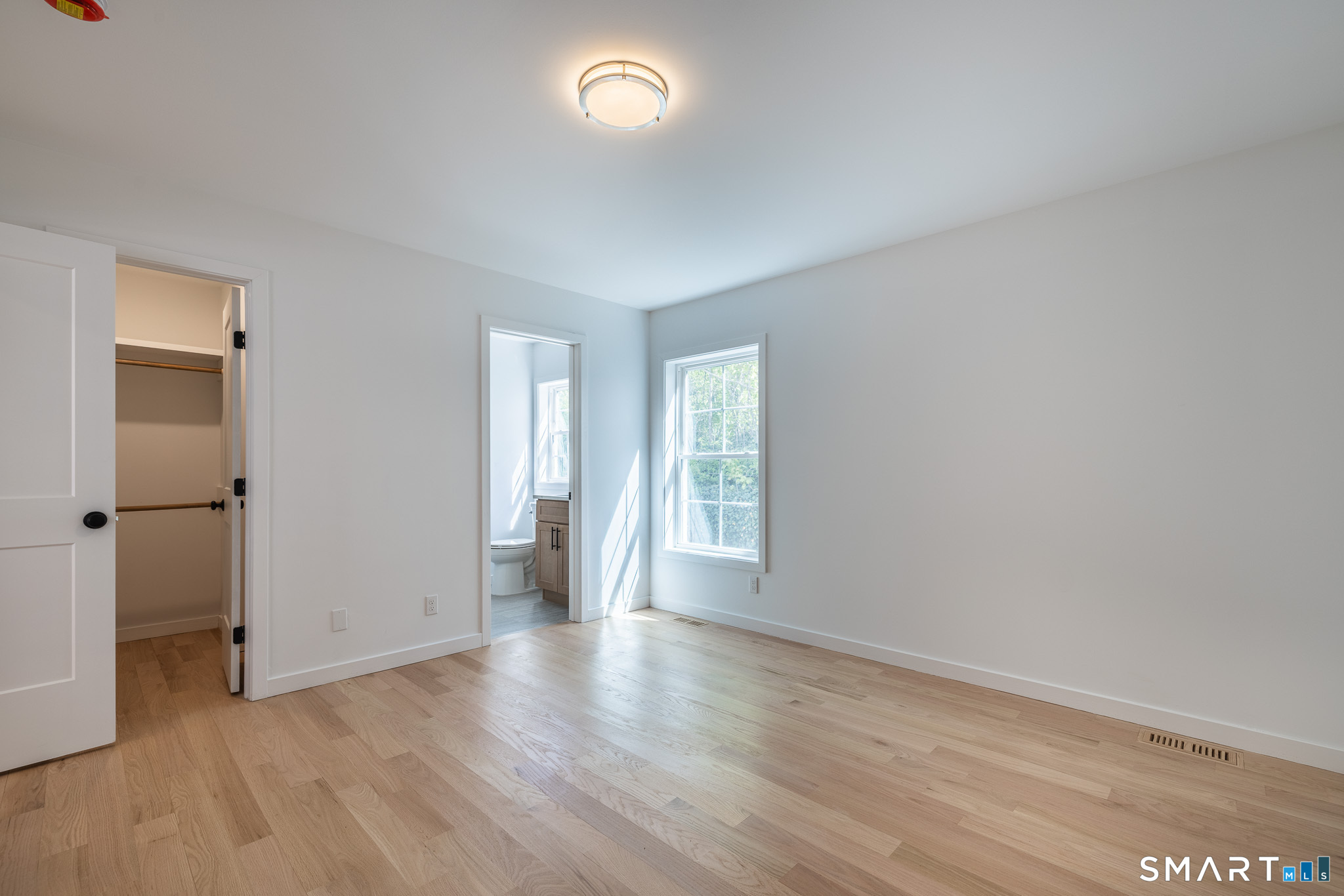 330 Pleasantview Avenue Bridgeport CT 06606