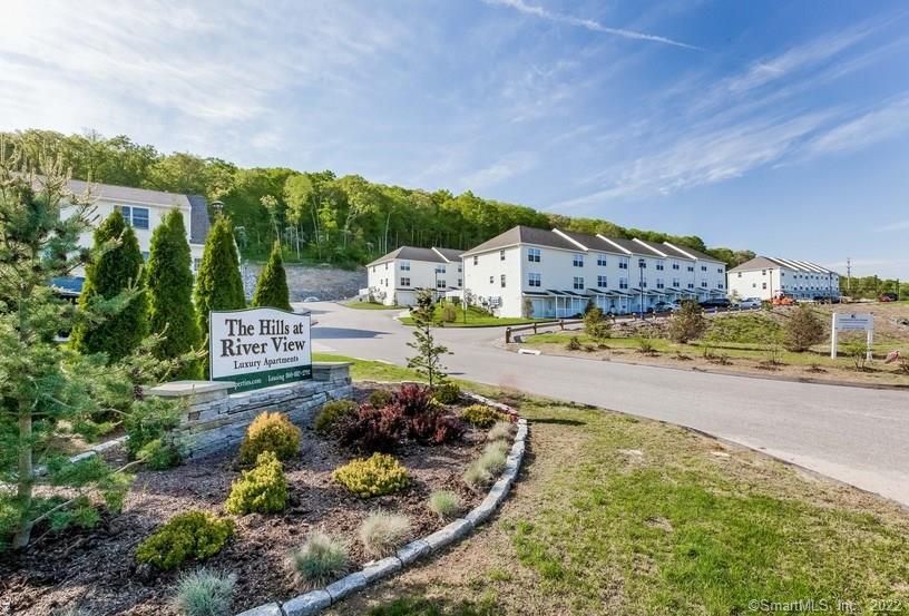 807 River View Lane Norwich CT 06360