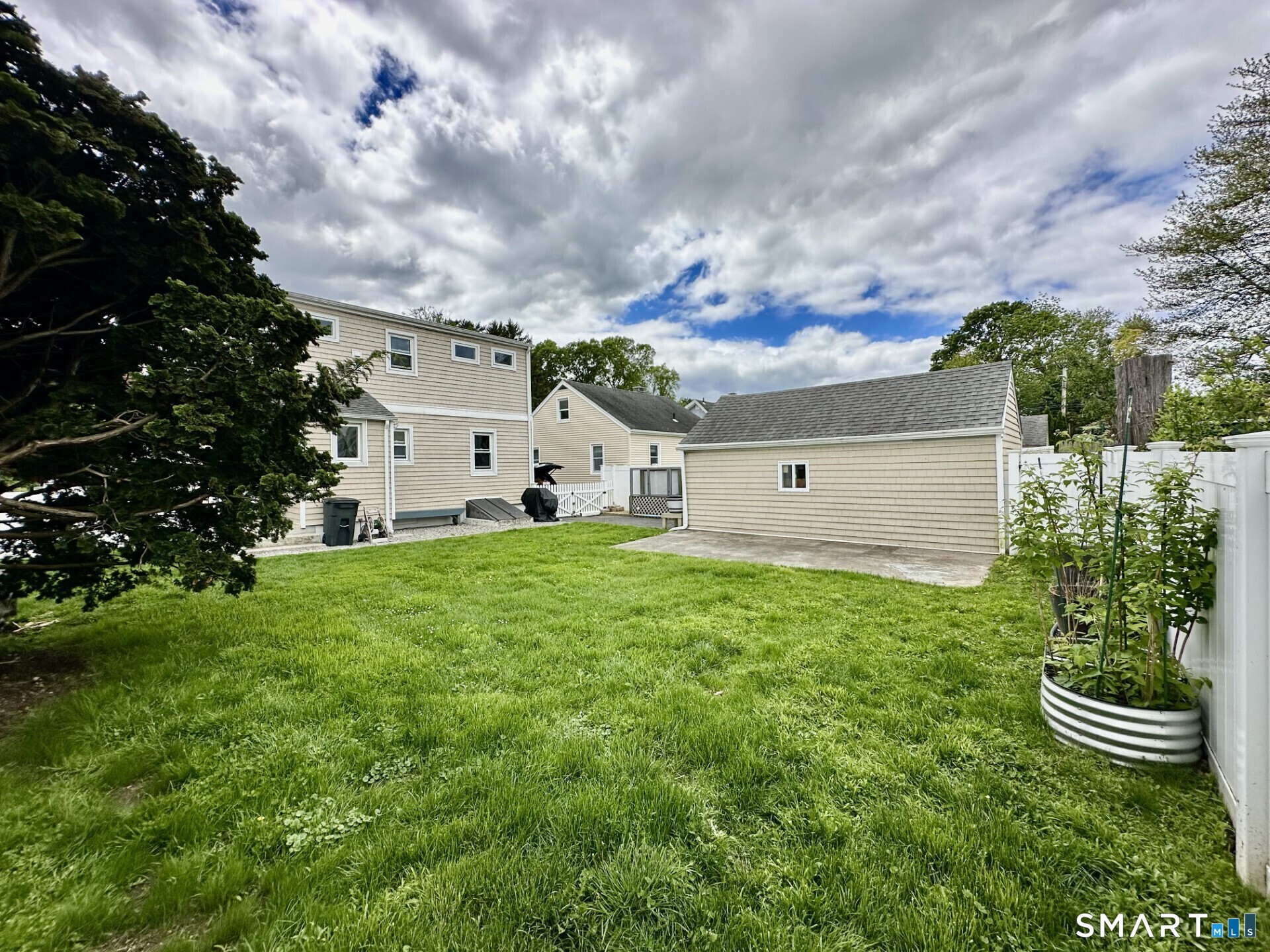33 Emerson Street Norwalk CT 06855