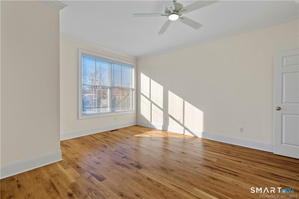 73 W Main Street Clinton CT 06413