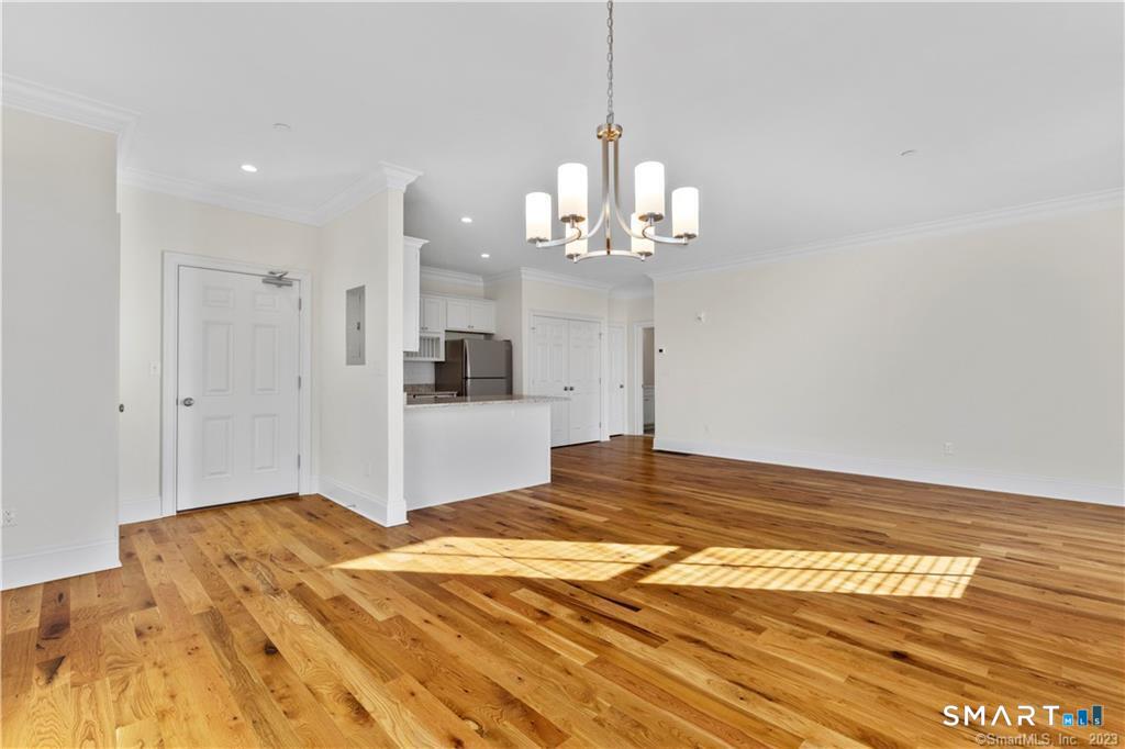 73 W Main Street Clinton CT 06413