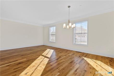 73 W Main Street Clinton CT 06413