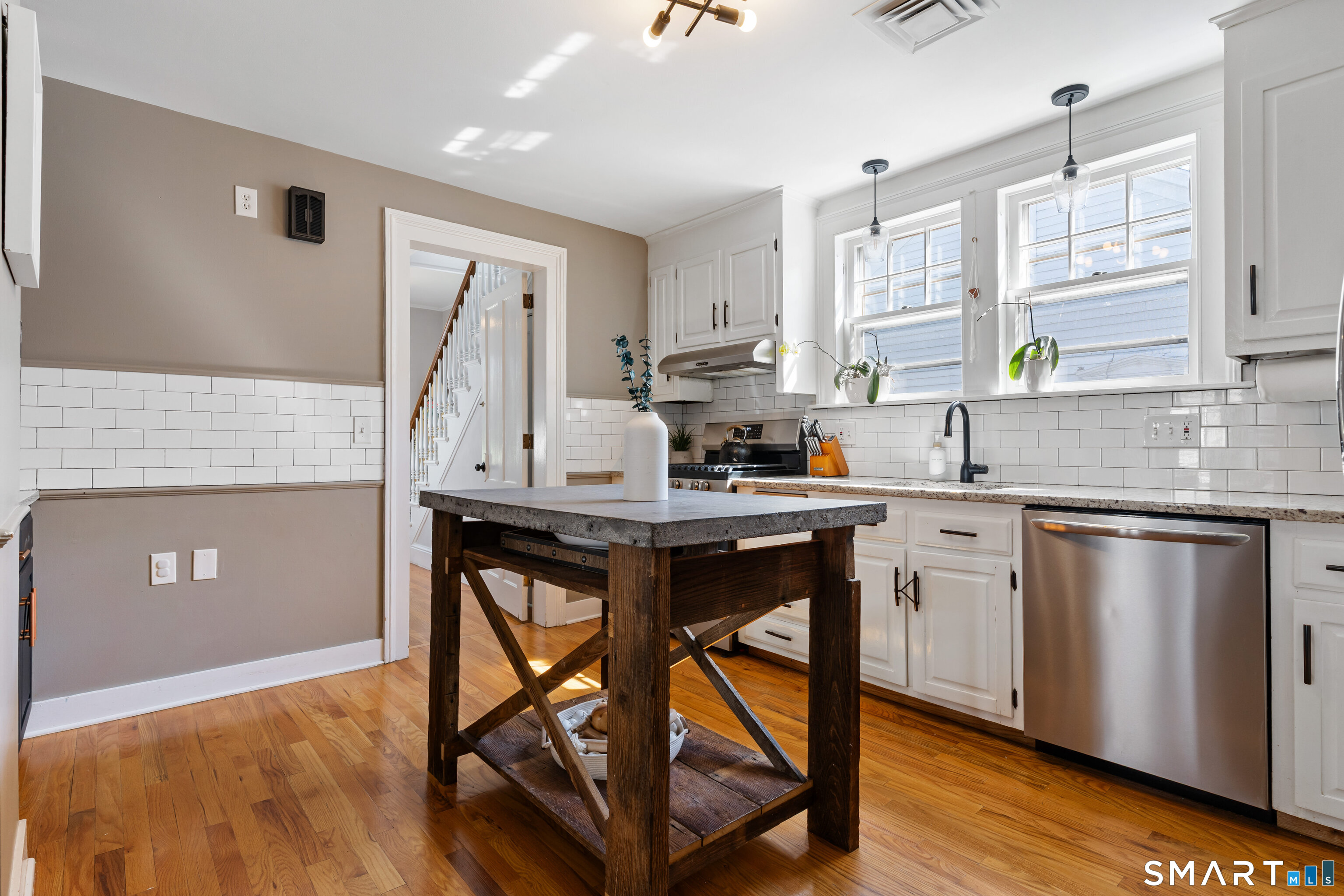 65 South Main Street Branford CT 06405