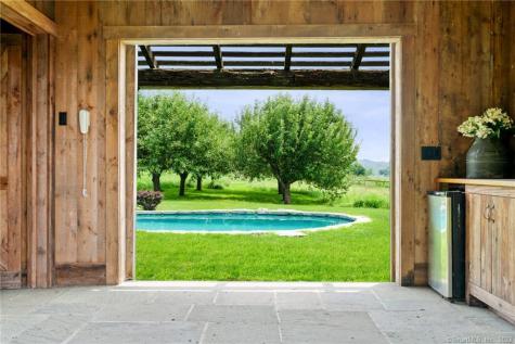 35 Northrop Street Bridgewater CT 06752