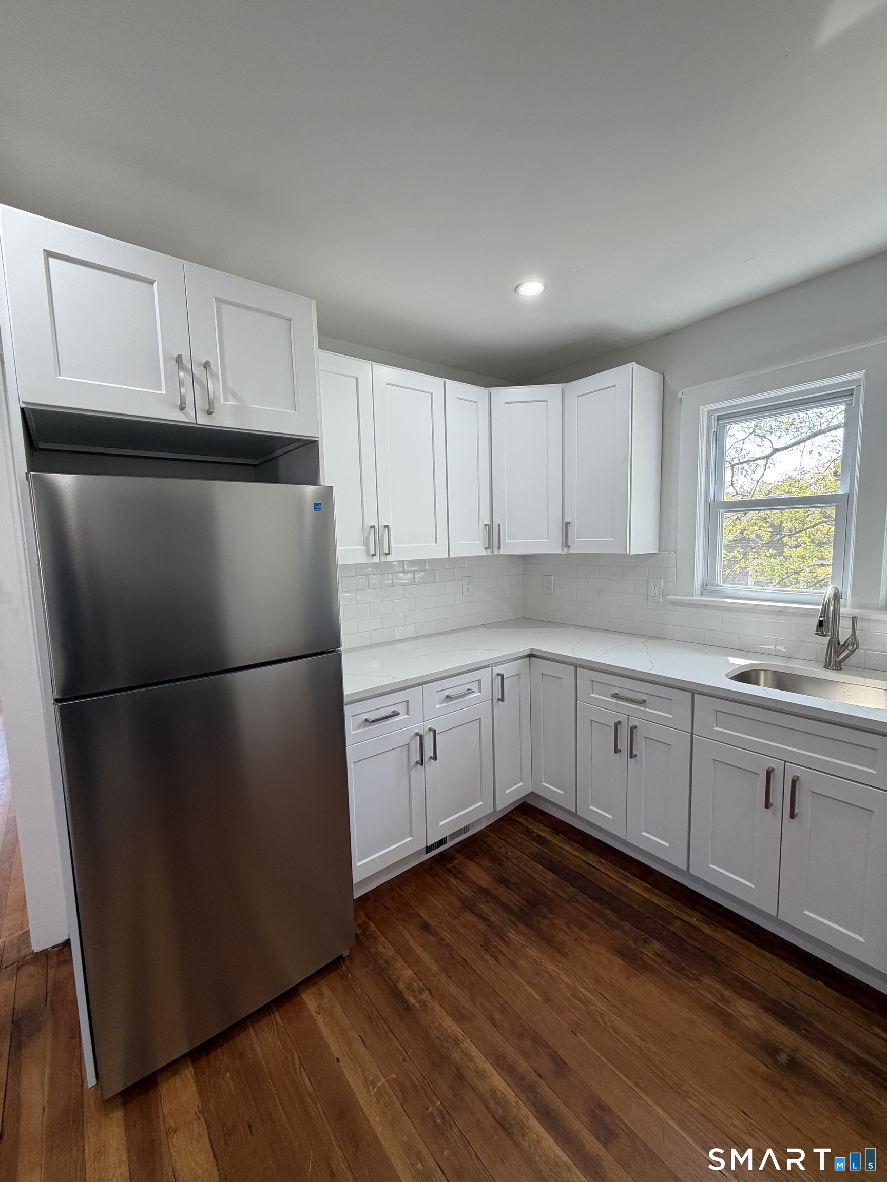 234 Savoy Street Bridgeport CT 06606
