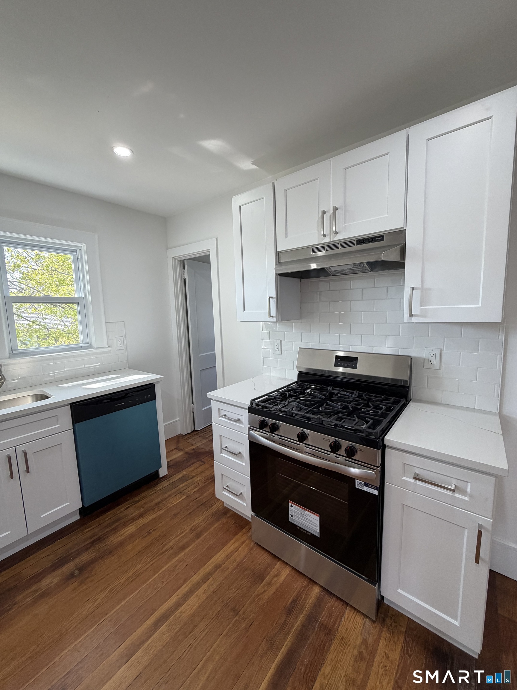 234 Savoy Street Bridgeport CT 06606