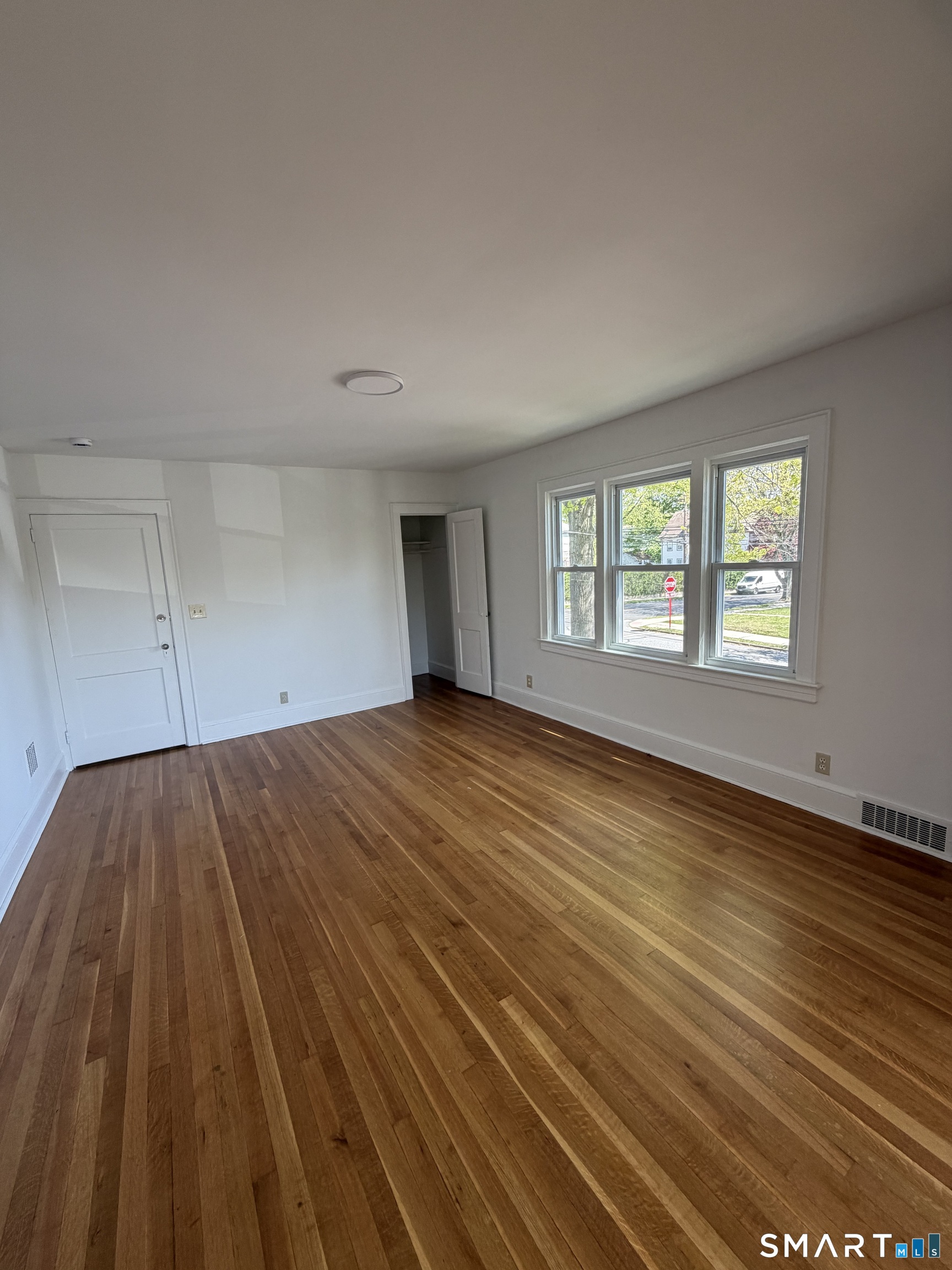 234 Savoy Street Bridgeport CT 06606