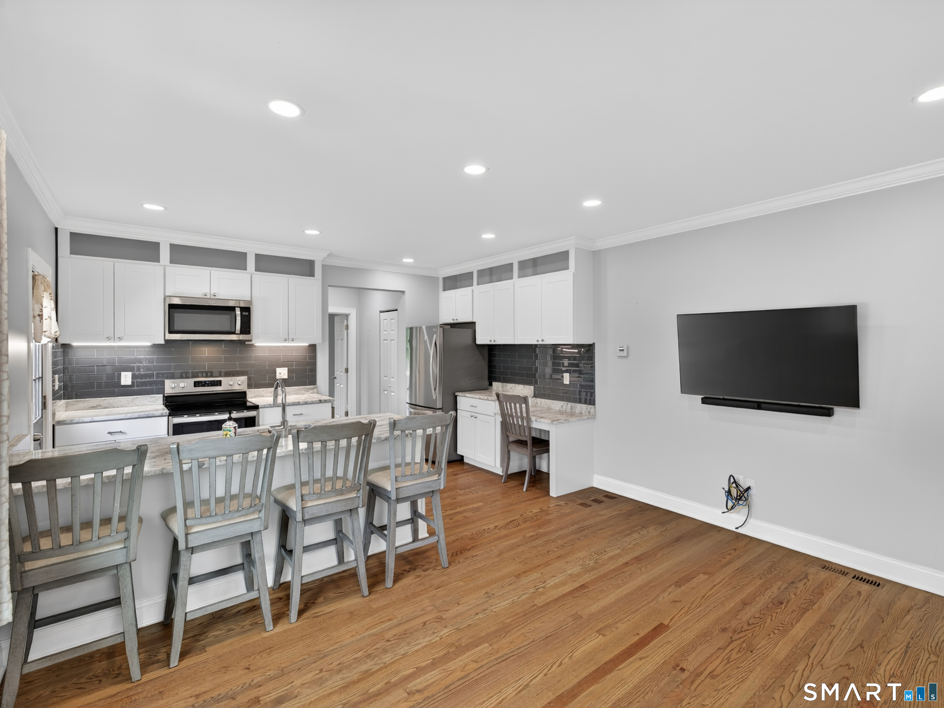 6 Harbor Parkway Clinton CT 06413