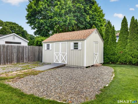 6 Harbor Parkway Clinton CT 06413