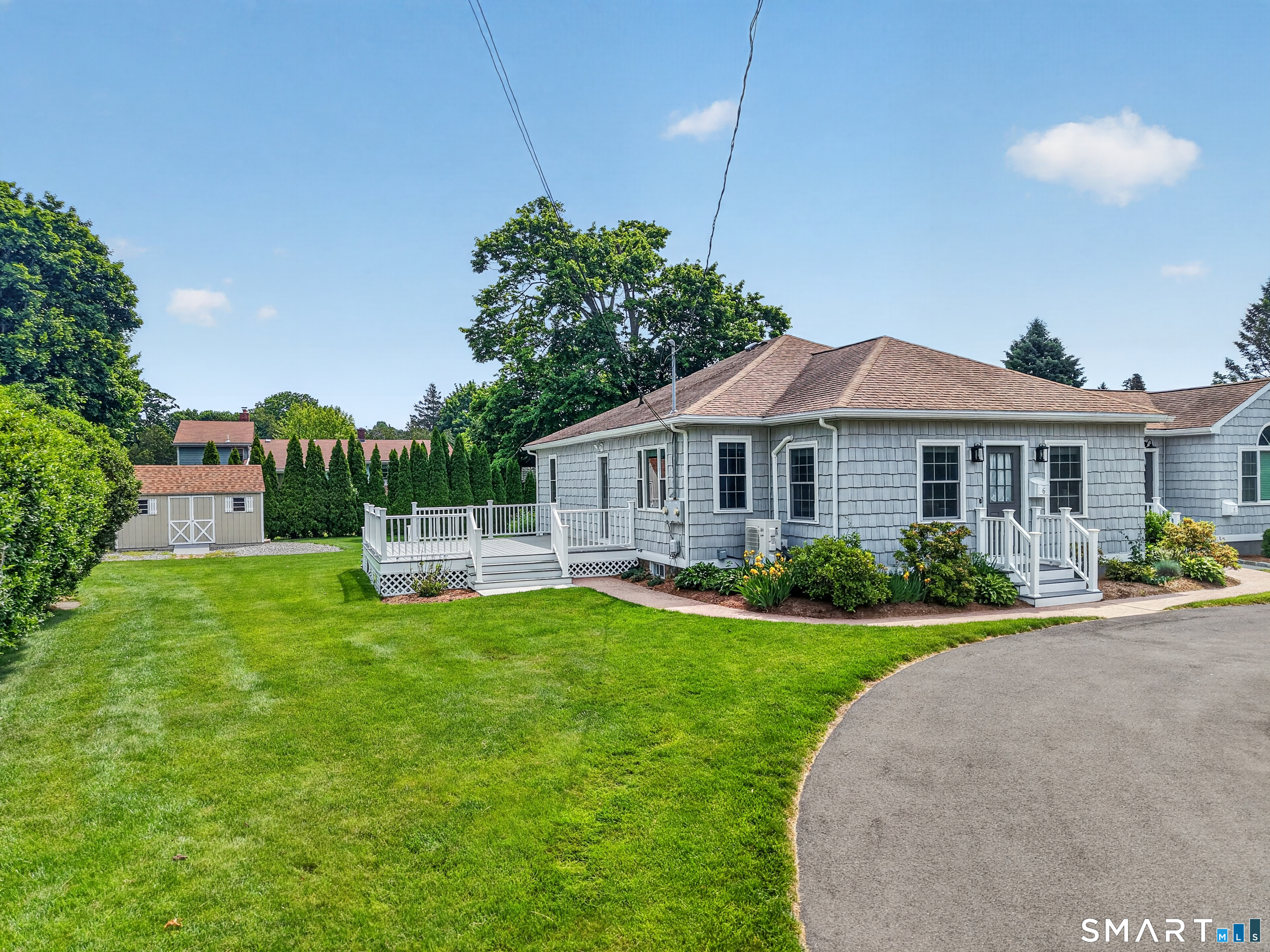 6 Harbor Parkway Clinton CT 06413