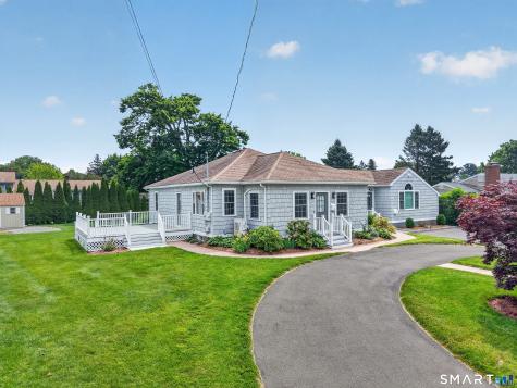 6 Harbor Parkway Clinton CT 06413