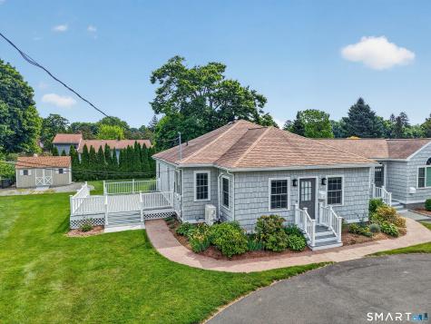 6 Harbor Parkway Clinton CT 06413