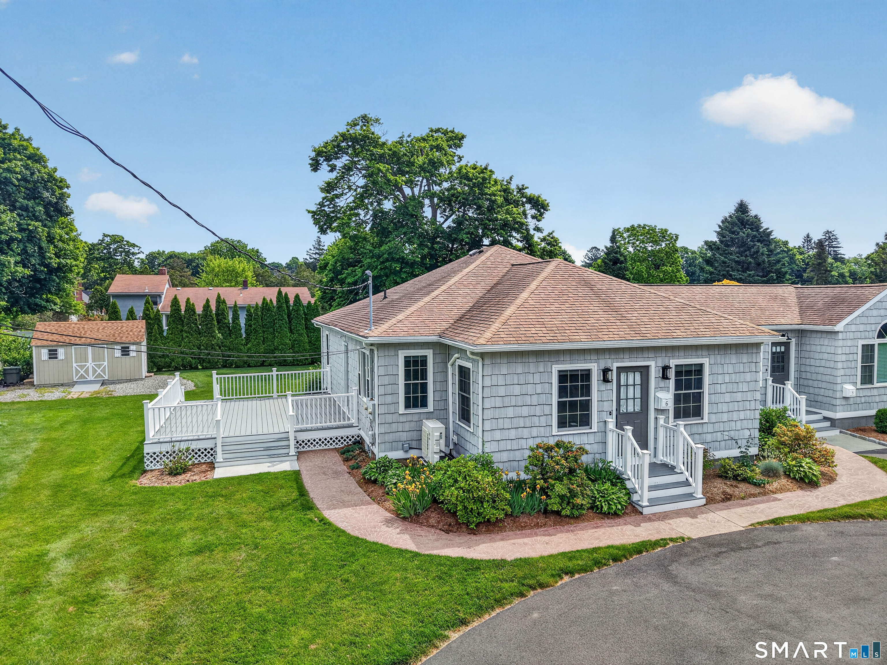 6 Harbor Parkway Clinton CT 06413