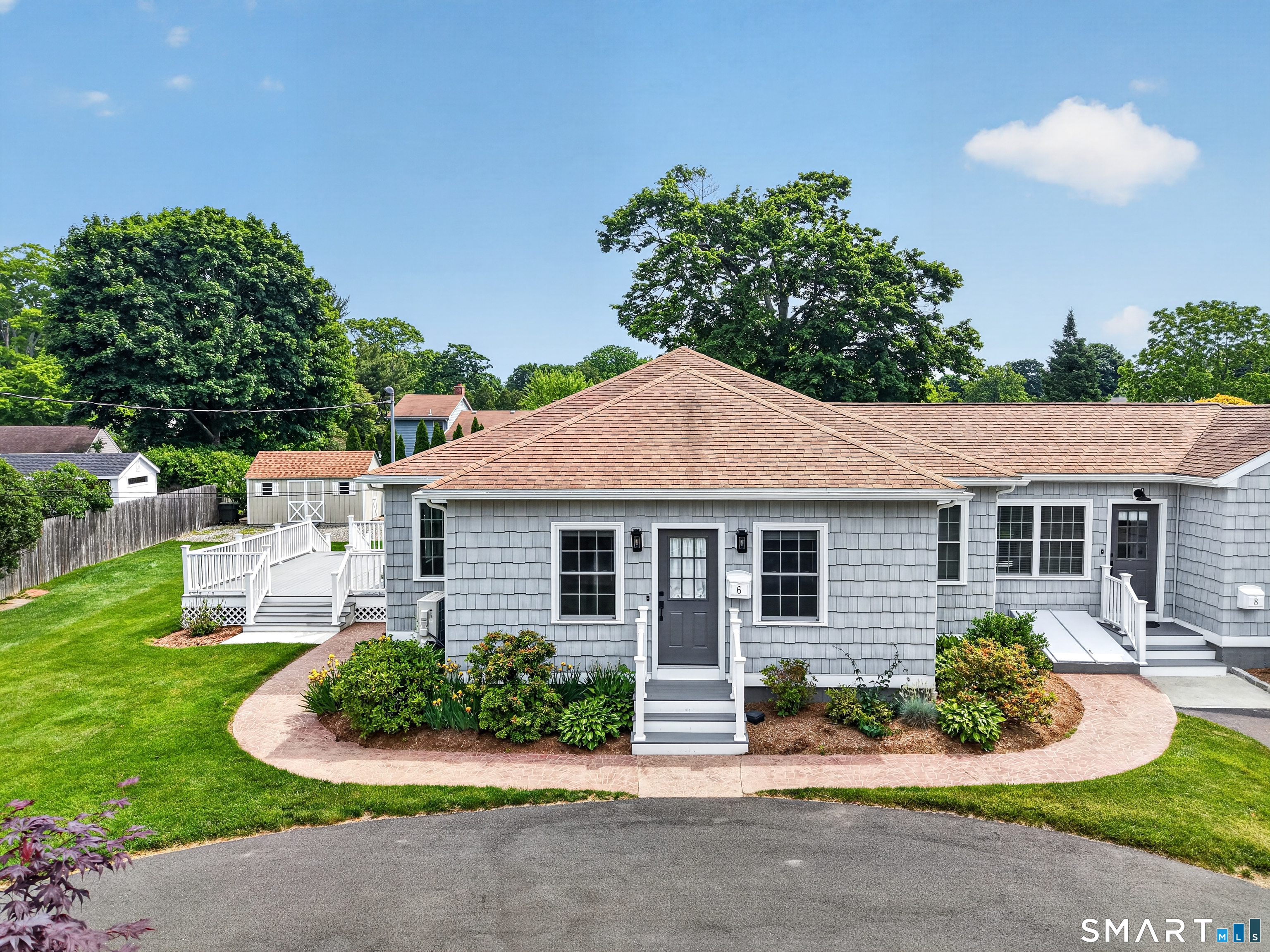 6 Harbor Parkway Clinton CT 06413