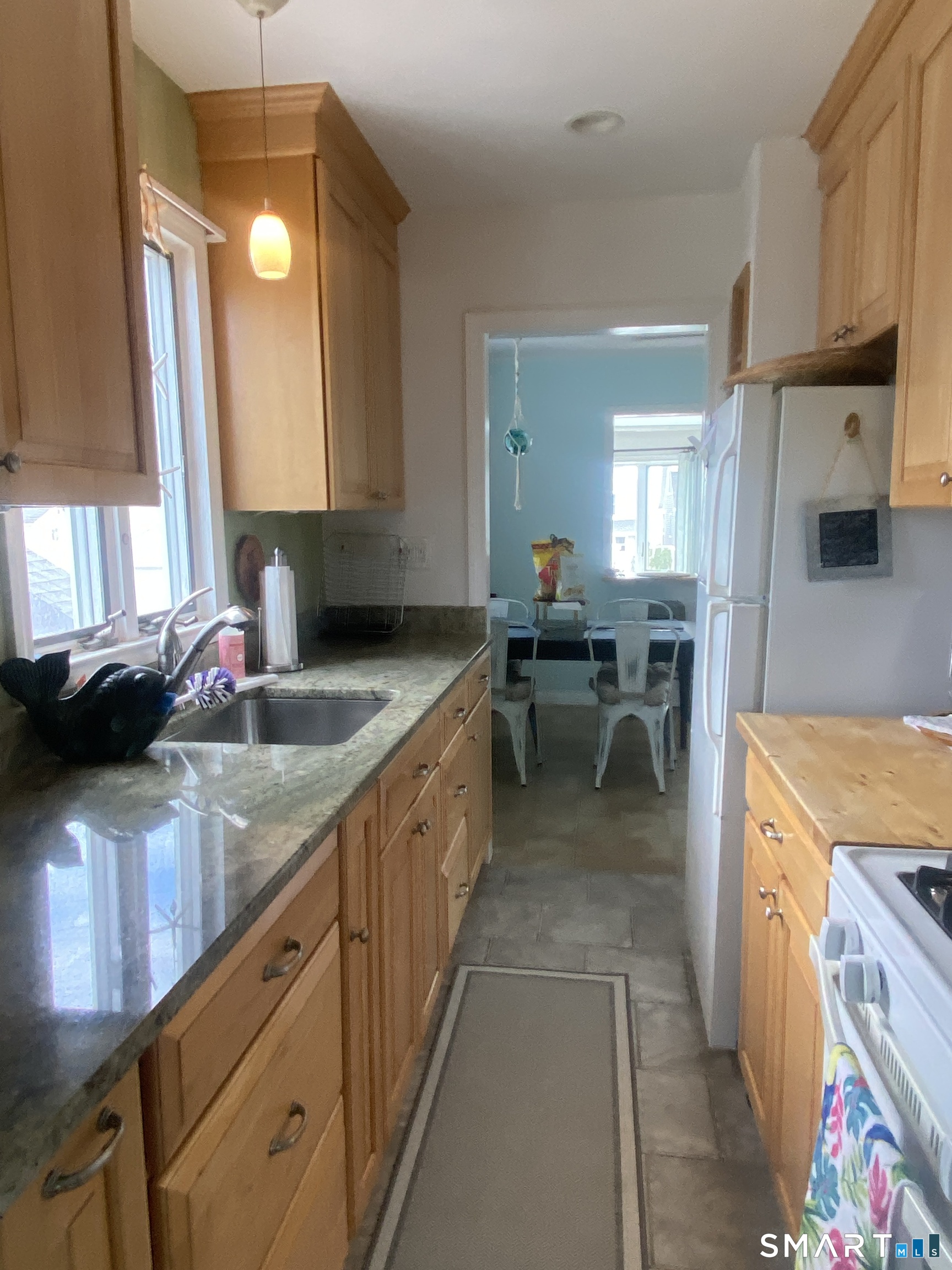 812 East Broadway East Street Milford CT 06460