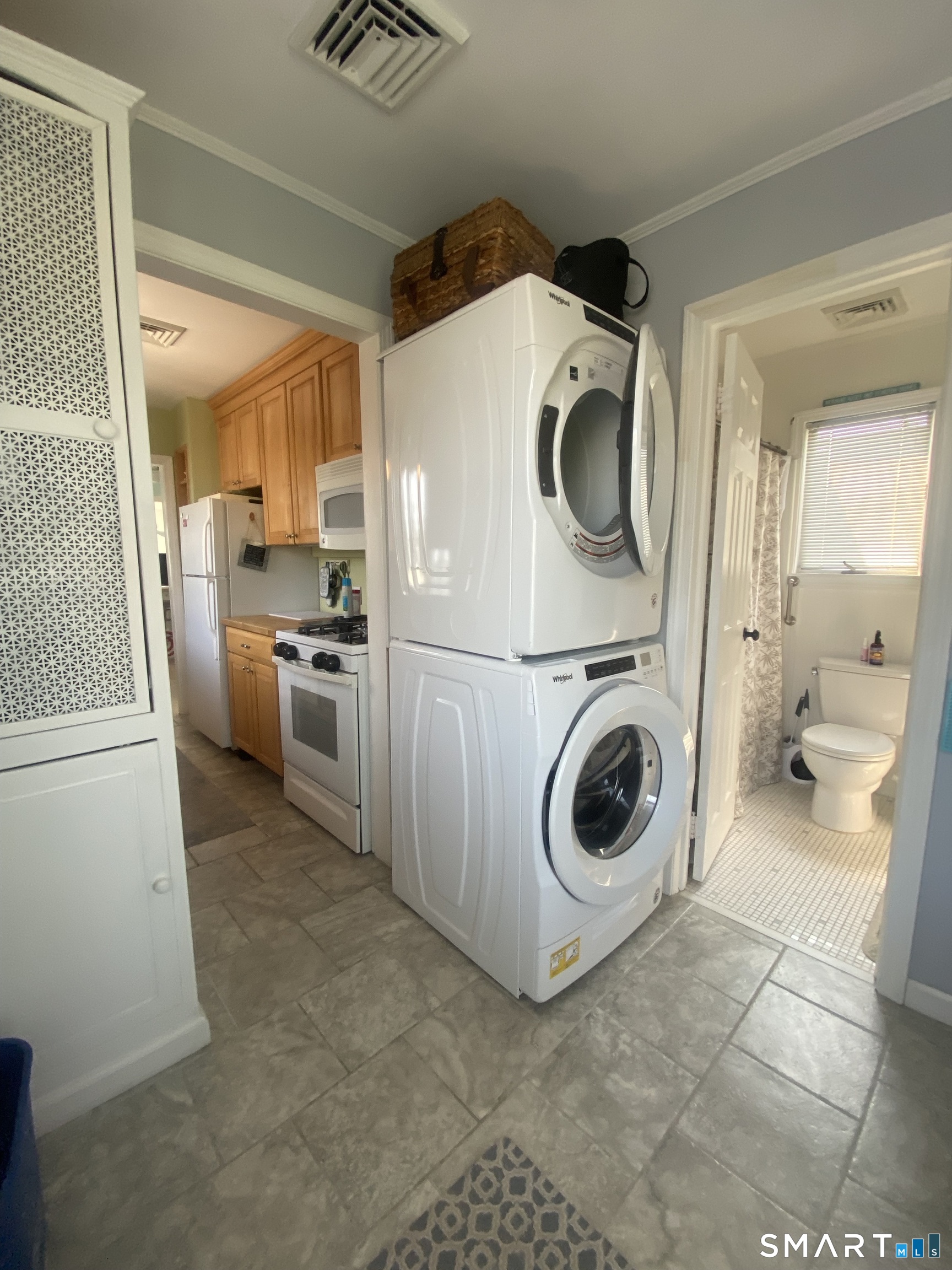 812 East Broadway East Street Milford CT 06460