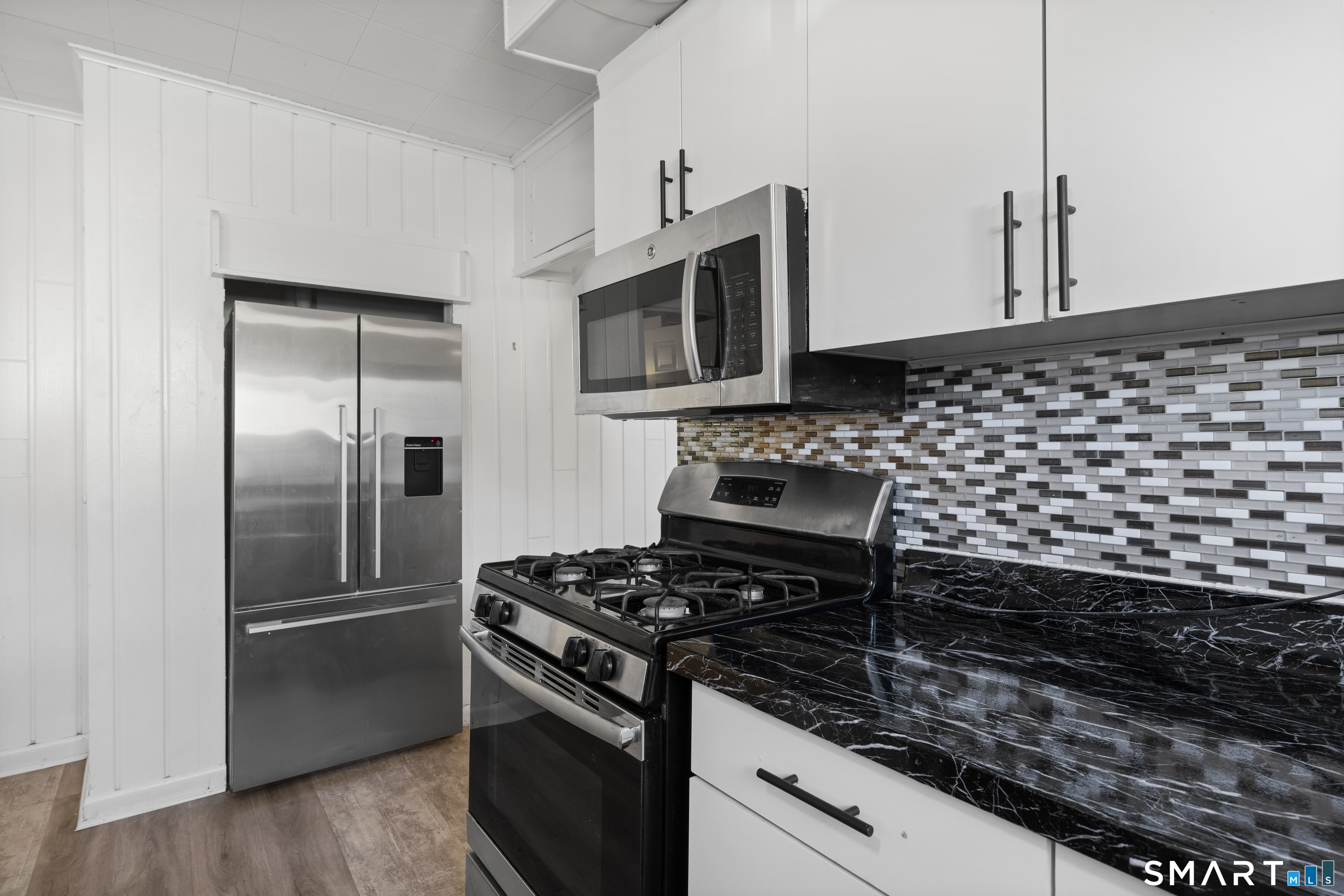 146 Woodland Street Manchester CT 06042
