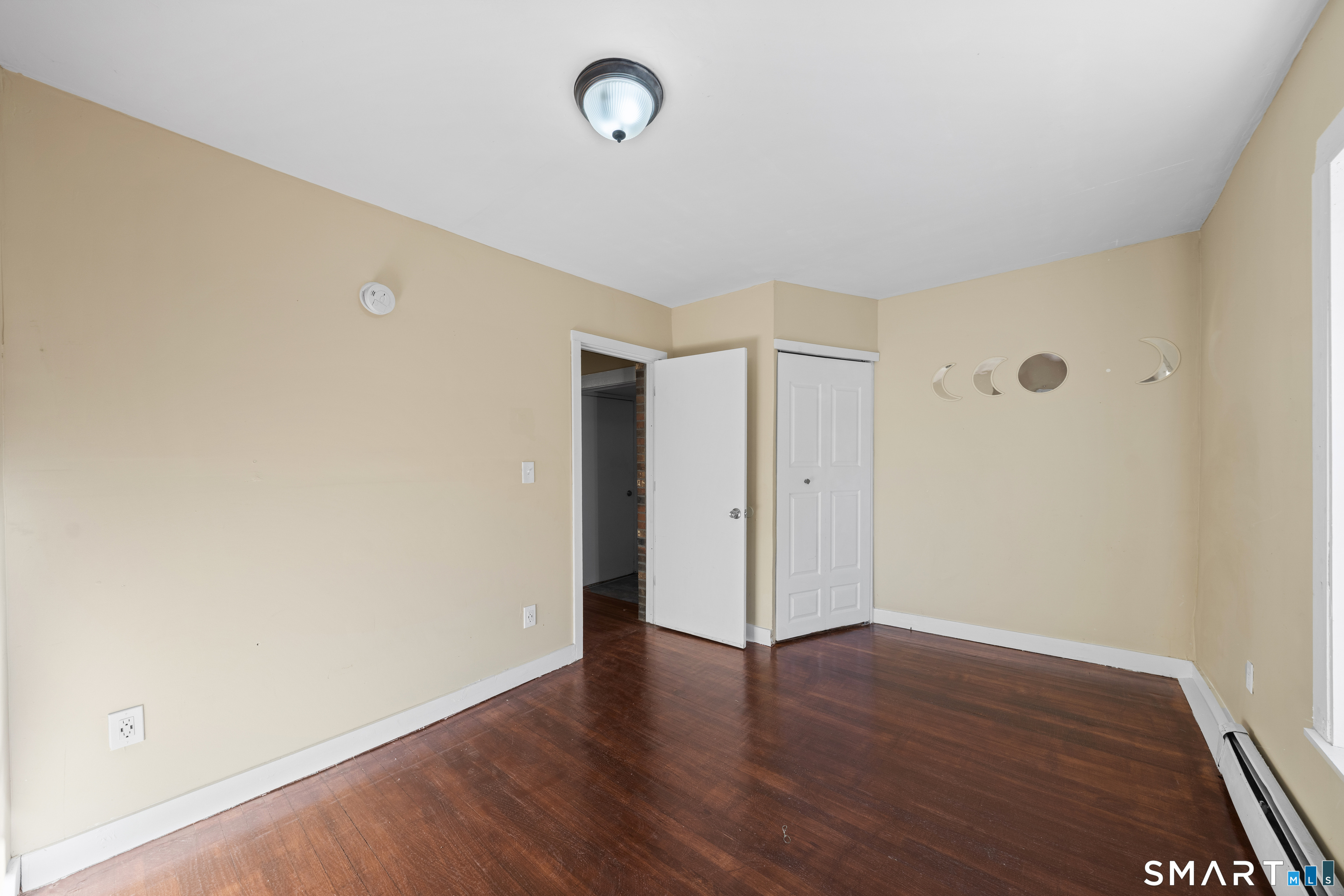 146 Woodland Street Manchester CT 06042