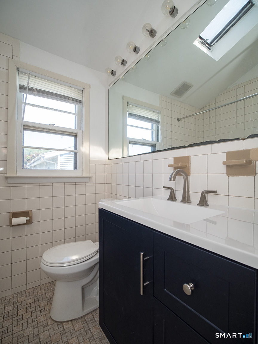 38 Landin Street Woodbridge CT 06525