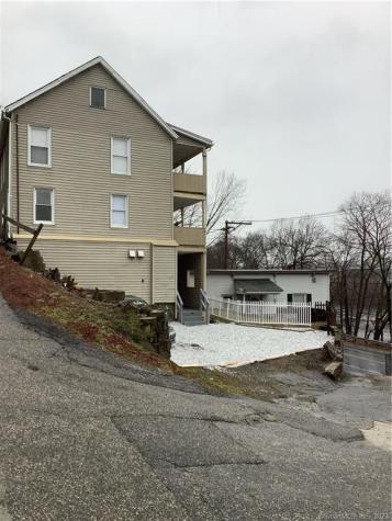 105 Camptown Avenue Derby CT 06418