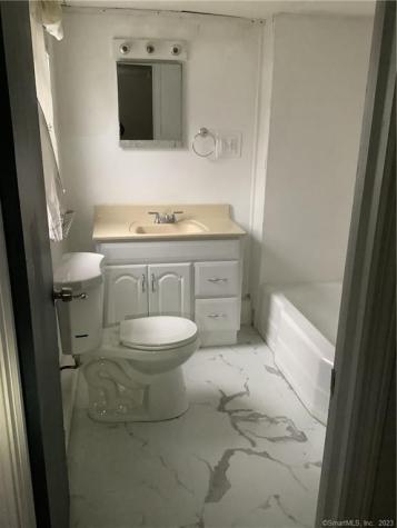 105 Camptown Avenue Derby CT 06418