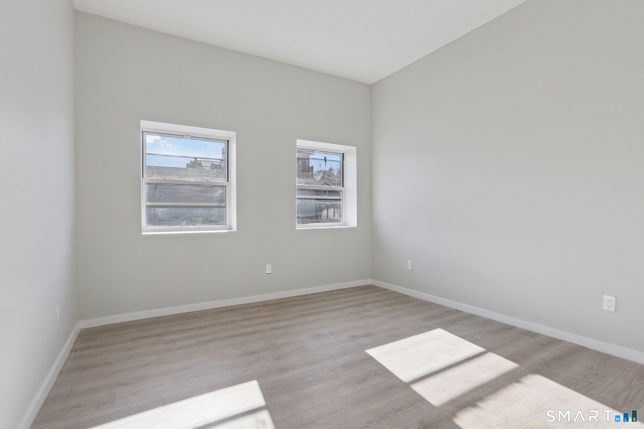 215 Bank Street New London CT 06320