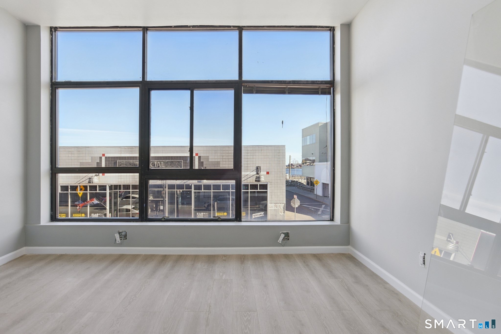 215 Bank Street New London CT 06320