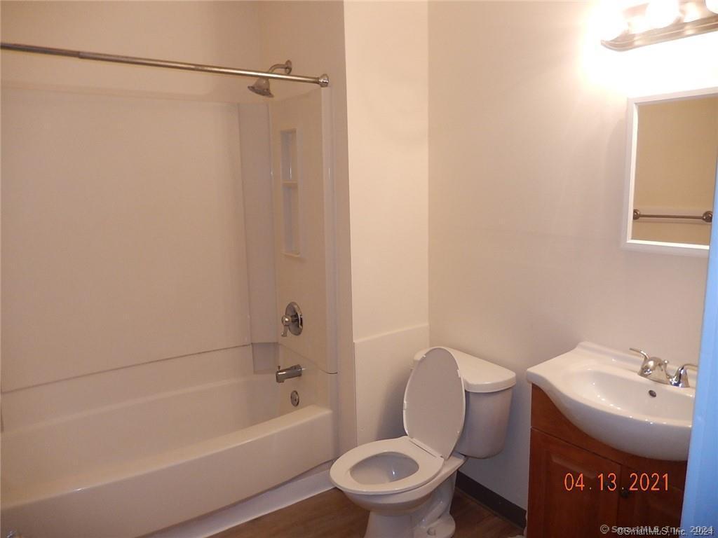 25 Pratt Street Bristol CT 06010