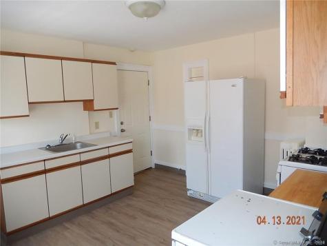 25 Pratt Street Bristol CT 06010