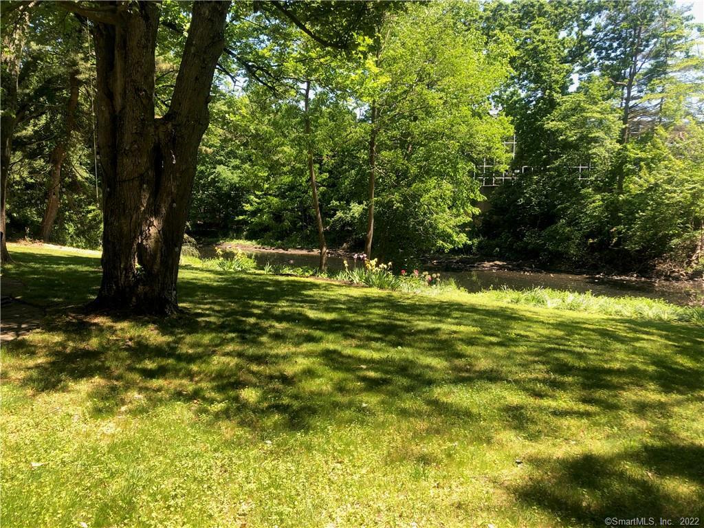 33 Loughran Avenue Stamford CT 06902