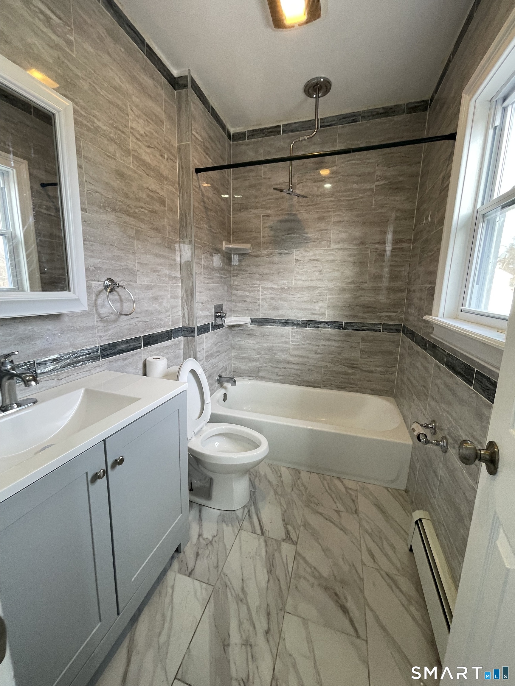 176 Pearl Street Waterbury CT 06704