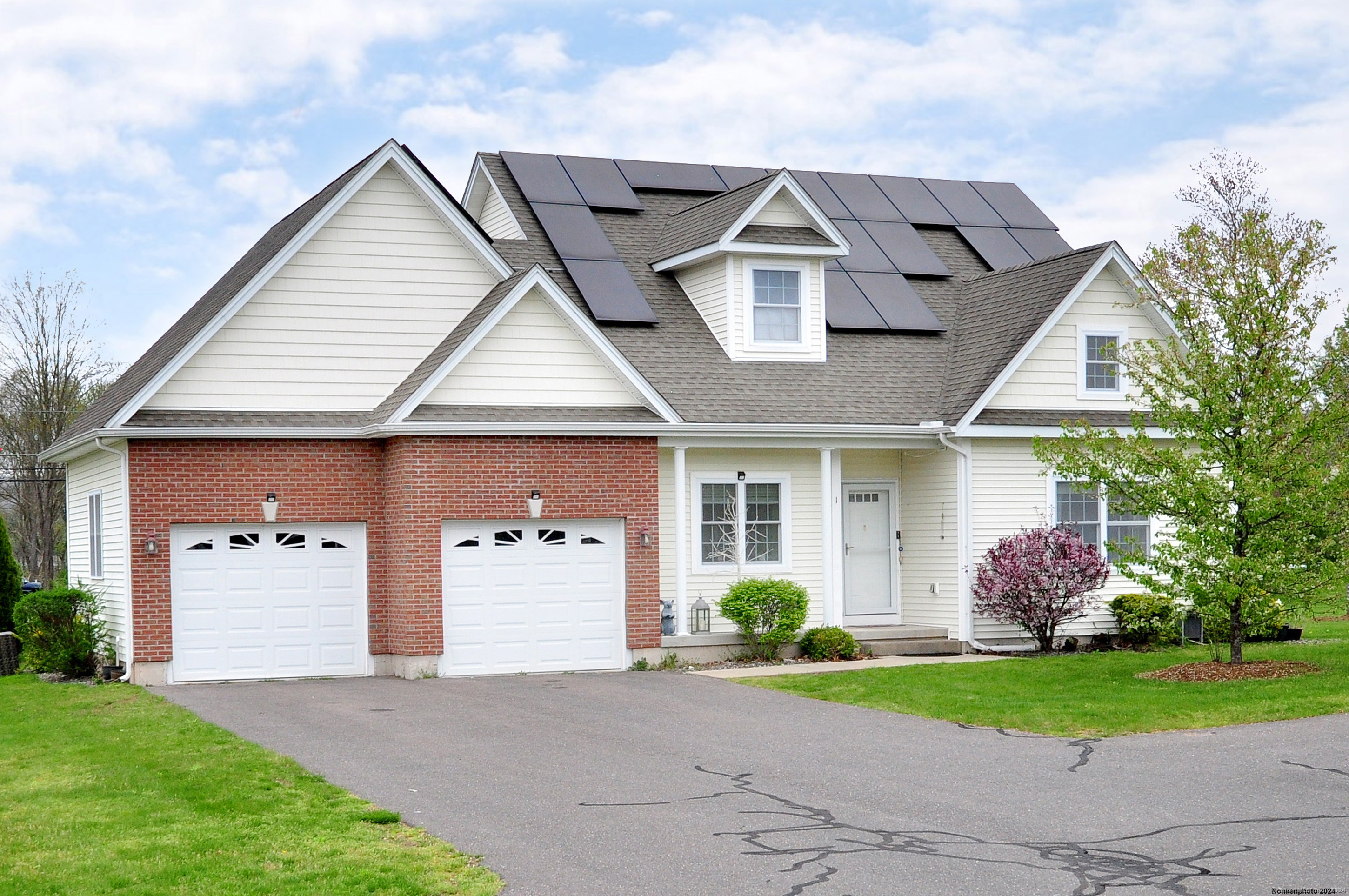 1 Katherine Way Ellington CT 06029