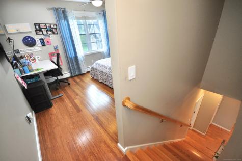 1 Katherine Way Ellington CT 06029