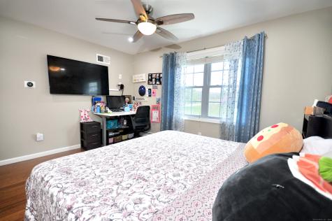 1 Katherine Way Ellington CT 06029